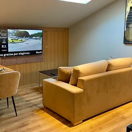 Deluxe Apartment *
